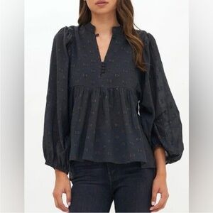 Oliphant Mandarin Balloon Sleeve Blouse
Midnight Black & Gold EUC XS